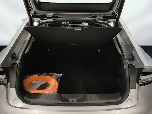 Toyota Prius 2.0 Plug-In-Hybrid Premium