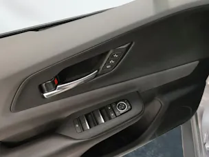 Toyota Prius 2.0 Plug-In-Hybrid Premium