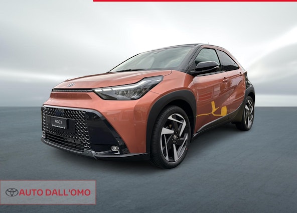 First vehicle image First vehicle image