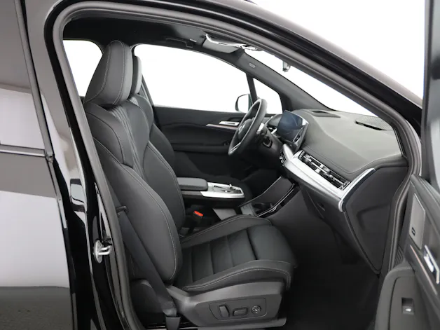 BMW 230e xDrive paddles Active Tourer
