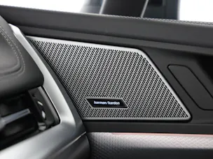 BMW 230e xDrive paddles Active Tourer