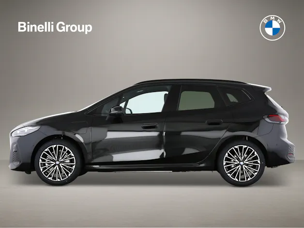 BMW 230e xDrive paddles Active Tourer