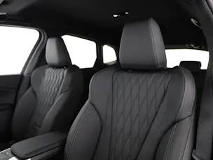 BMW 230e xDrive paddles Active Tourer