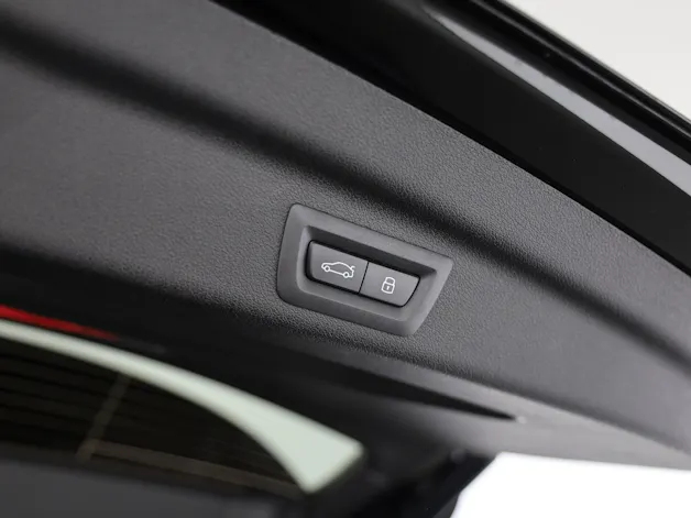 BMW 230e xDrive paddles Active Tourer