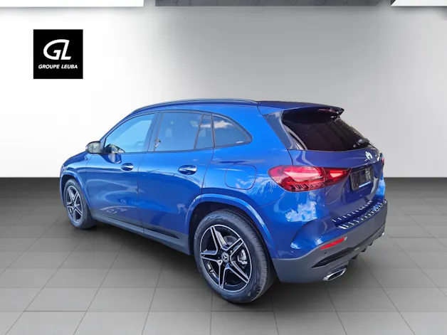 Mercedes-Benz GLA 200 Night Star 7G-D