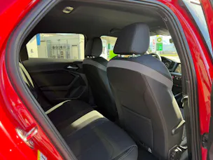 Audi NaviPLUS/SONOS Soundsystem/ 5Y Audi Sport Radsatz 18Zoll/ACC/ 2 Zone Klima
