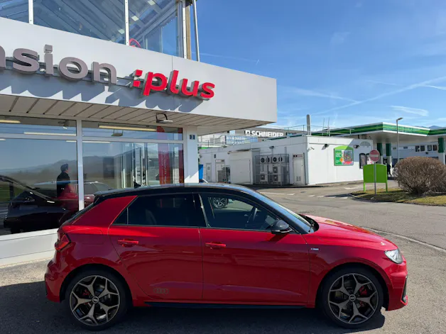 Audi NaviPLUS/SONOS Soundsystem/ 5Y Audi Sport Radsatz 18Zoll/ACC/ 2 Zone Klima