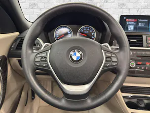 BMW 220i Luxury Line