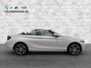 BMW 220i Luxury Line