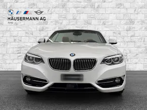 BMW 220i Luxury Line