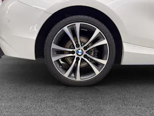 BMW 220i Luxury Line