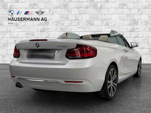 BMW 220i Luxury Line