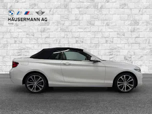 BMW 220i Luxury Line