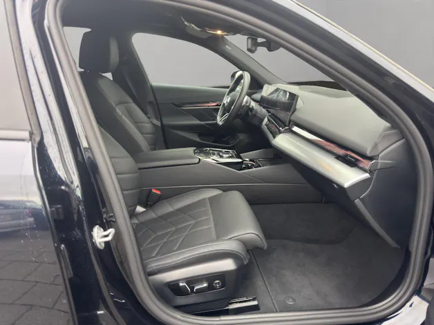 BMW 520d xDrive 48V Touring M Sport Steptronic