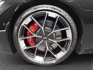 Audi RS e-tron GT performance quattro