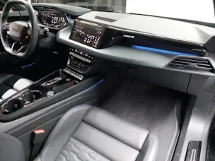 Audi RS e-tron GT performance quattro