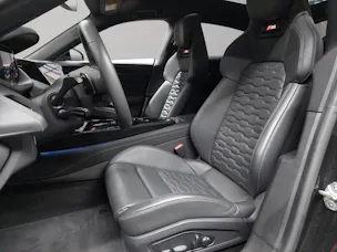 Audi RS e-tron GT performance quattro