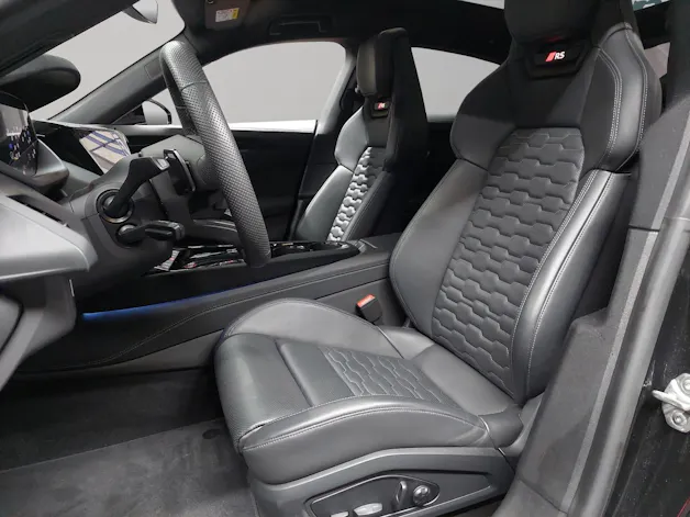Audi RS e-tron GT performance quattro