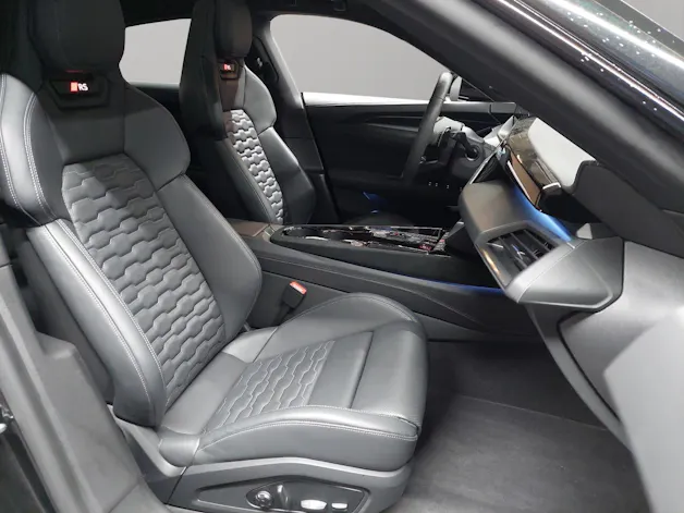 Audi RS e-tron GT performance quattro