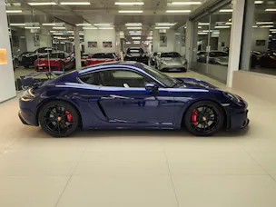 Porsche 718 Cayman GT4