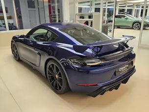 Porsche 718 Cayman GT4