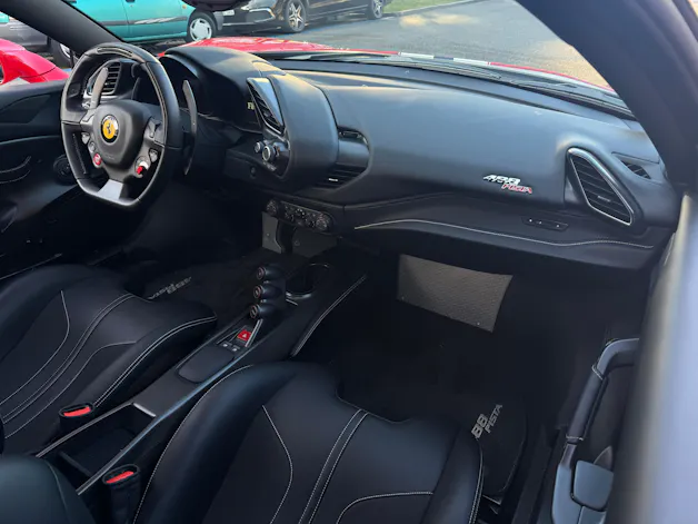 Ferrari 488 Pista 3.9 V8