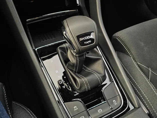 Škoda Karoq 2.0 TSI SportLine 4x4 DSG