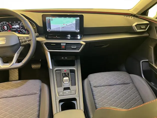 SEAT Leon ST 1.5 eTSI FR DSG