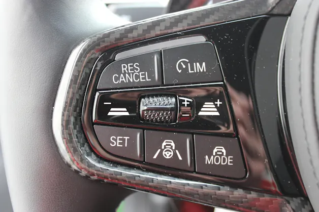BMW M3 Competition M xDrive Touring Individual *JAVAGRÜN METALLIC*
