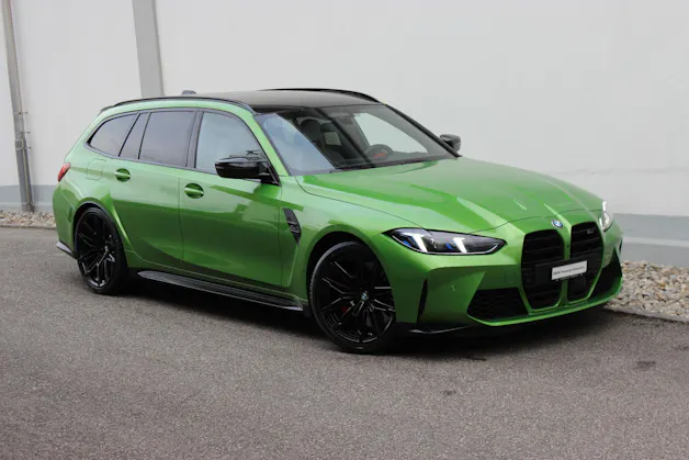 BMW M3 Competition M xDrive Touring Individual *JAVAGRÜN METALLIC*