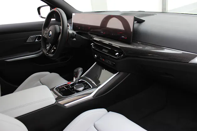 BMW M3 Competition M xDrive Touring Individual *JAVAGRÜN METALLIC*