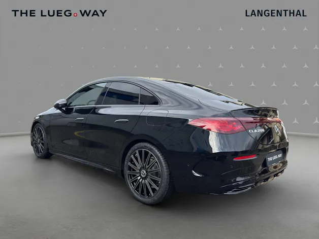 Mercedes-Benz CLA 200 4MATIC