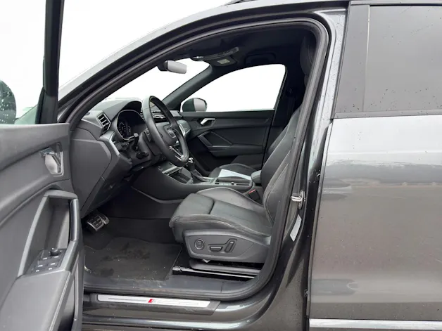 Audi Q3 40 TFSI S line quattro S-tronic