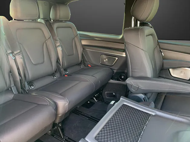 Mercedes-Benz V 300 d lang Avantgarde 4Matic 9G-Tronic