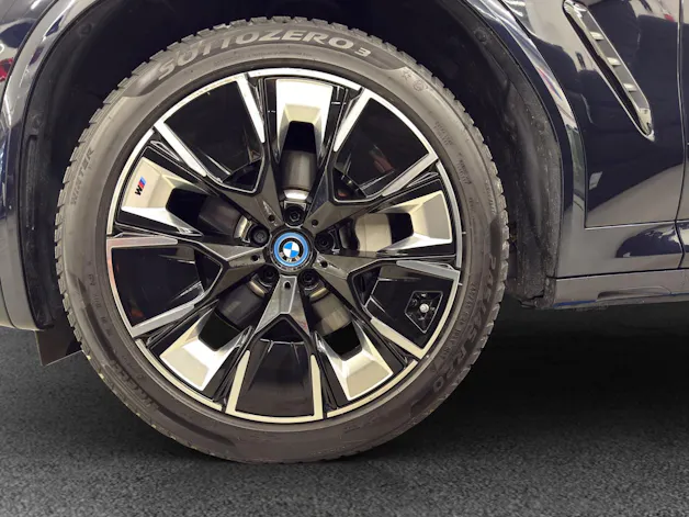 BMW iX3 Impressive