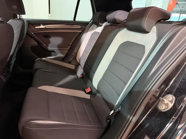 VW Golf 2.0 TSI R 4Motion