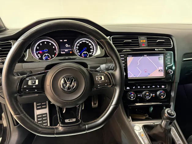 VW Golf 2.0 TSI R 4Motion