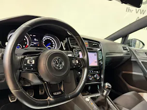 VW Golf 2.0 TSI R 4Motion