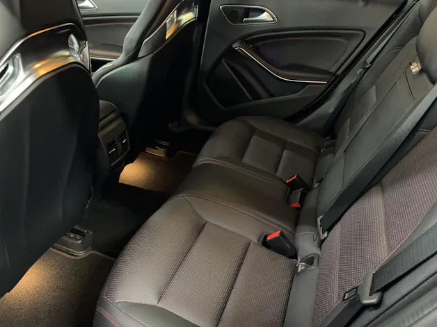 Mercedes-Benz A 45 AMG 4Matic Speedshift 7G-DCT