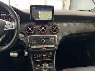 Mercedes-Benz A 45 AMG 4Matic Speedshift 7G-DCT