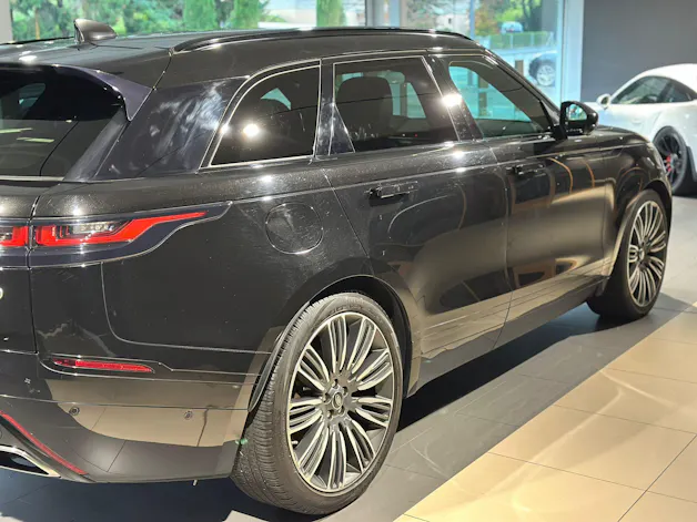 Land Rover Range Rover Velar R-Dynamic D 300 Automatic