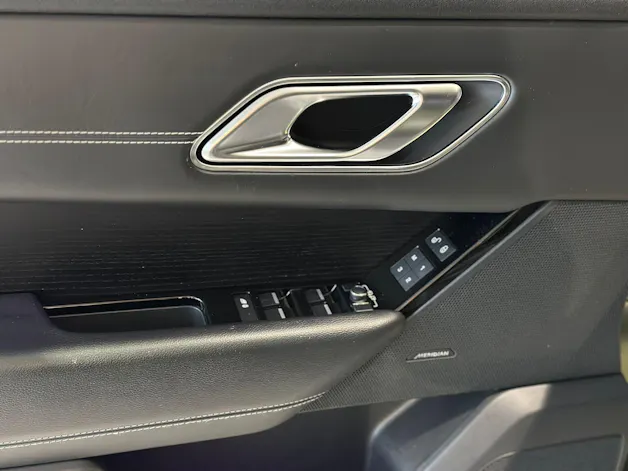 Land Rover Range Rover Velar R-Dynamic D 300 Automatic