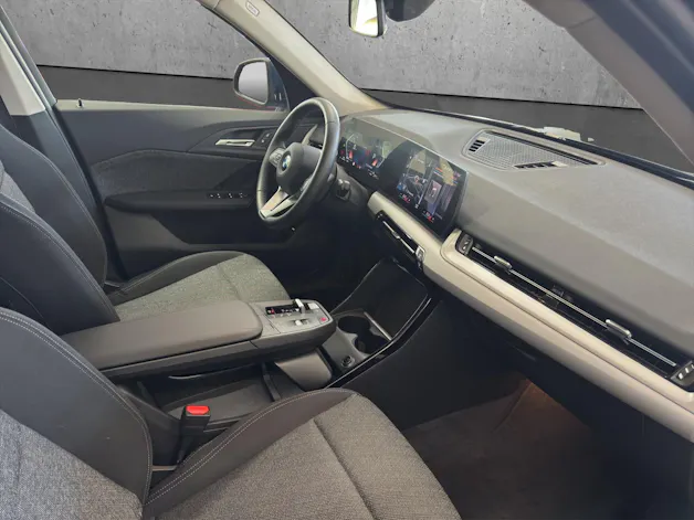 BMW X1 xDrive 23i 48V