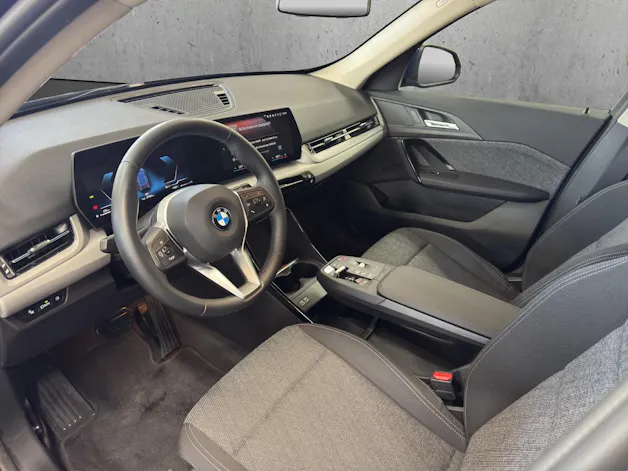 BMW X1 xDrive 23i 48V