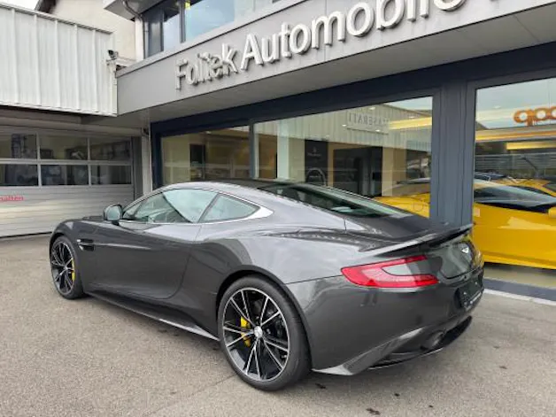 Aston Martin Vanquish V12 5.9-48 Touchtronic 2