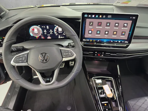 VW Golf 2.0 TSI R-Line DSG 4 Motion
