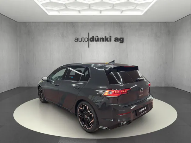 VW Golf 2.0 TSI R-Line DSG 4 Motion