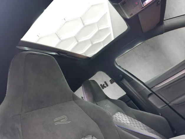 VW Golf 2.0 TSI R-Line DSG 4 Motion