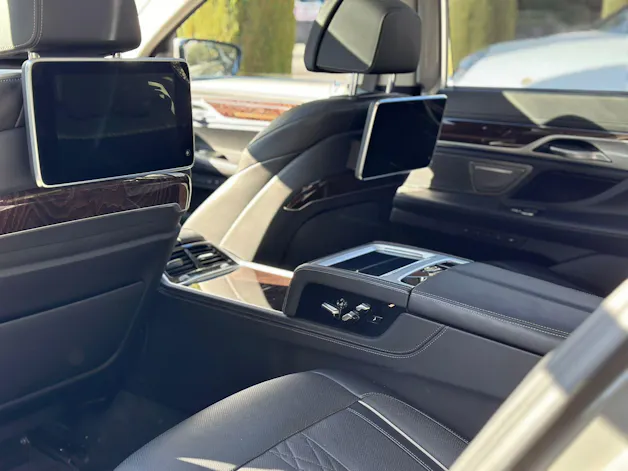 BMW 750Li xDrive M Sport Steptronic