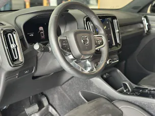 Volvo XC40 Recharge P8 Twin AWD Pure Electric Plus